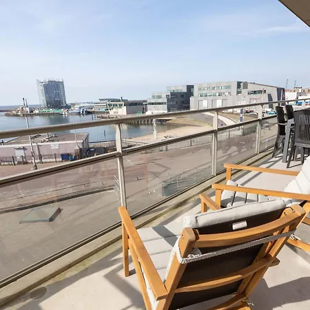 Apartment Luxury 3 In Scheveningen